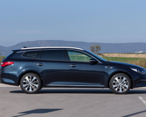 Kia Optima Sportswagon - Exterior 11